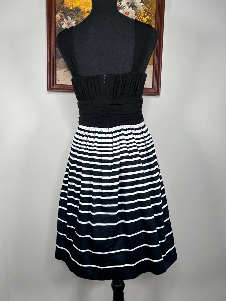 Vestido Max & Cleo Fit & Flare para mujer 2 cuello cuadrado cintura imperio negro blanco Foto 3 de 4