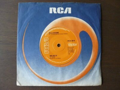R. & J. Stone We do it (1975)  [7'' Single]