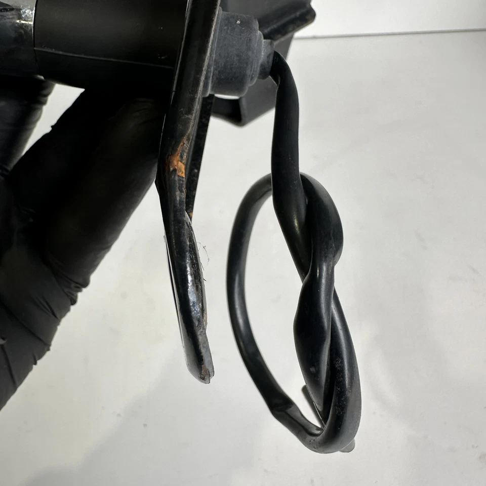 Intermitente indicador delantero izquierdo SUZUKI TU250X TU 250 X 2012 Foto 3 de 4