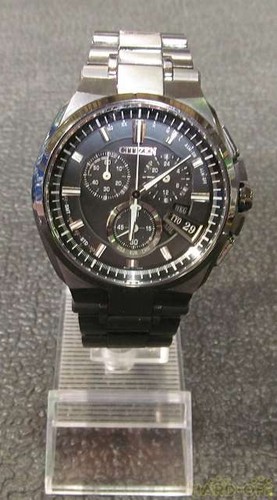 Citizen H610-T019374 Titanio Usato Eco-Drive Solare Orologio da Uomo  Autentico | eBay