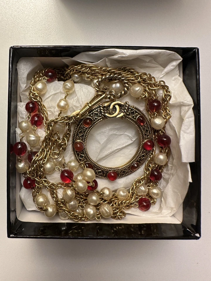 Collar Colgante Chanel 1984 Vintage Cadena Gripoix Lupa 18" RARO Foto 3 de 4