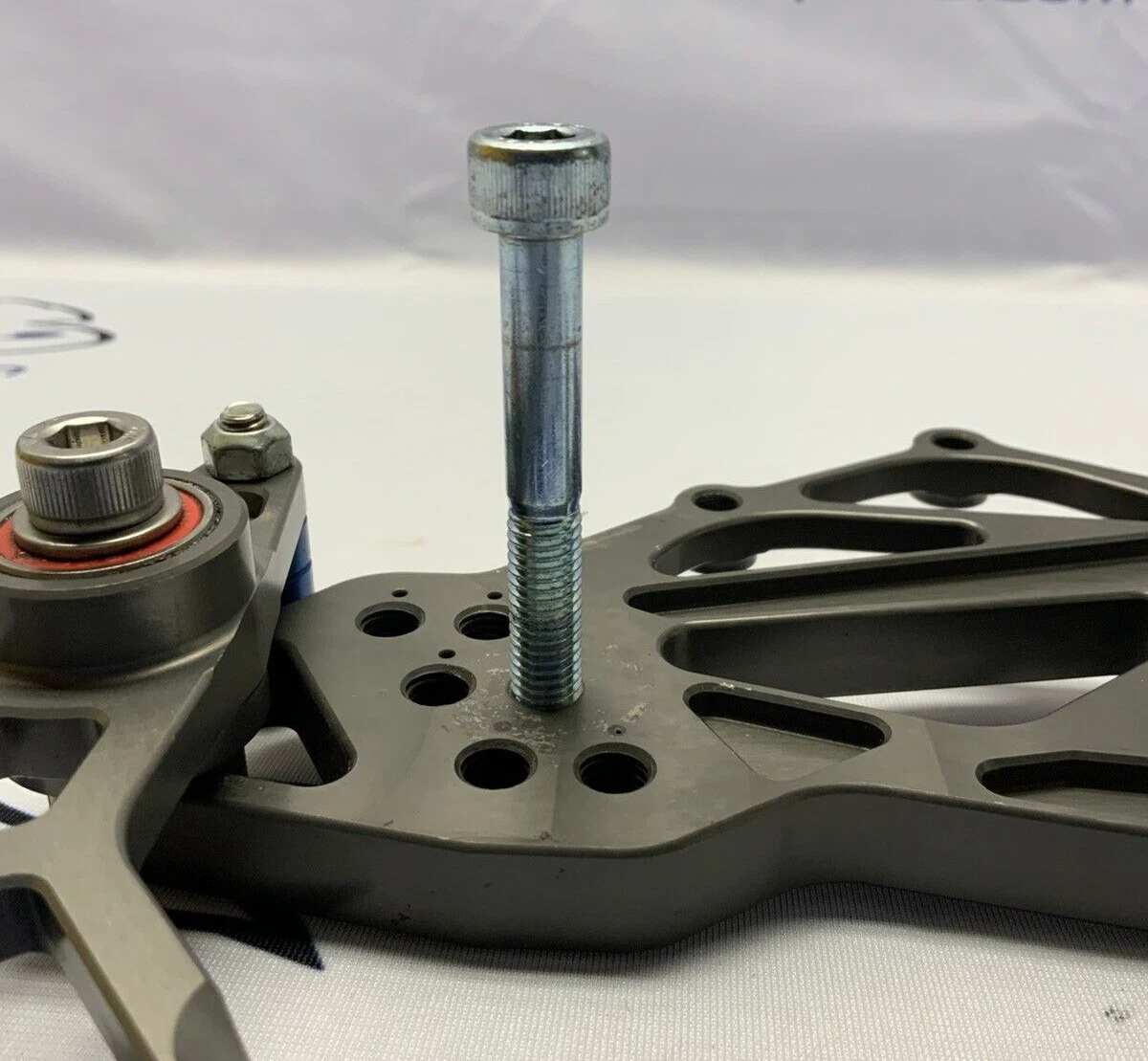 Evol Technology Right Rear Set Bracket W/ lever GSX-R1000/R 17-25 ETP-SRA-171.1