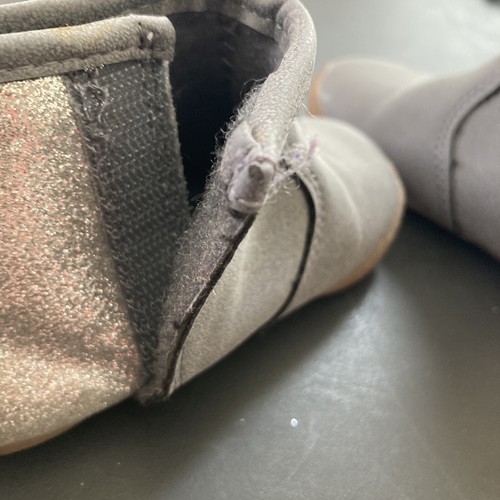 Carters Size 5 Toddler boot - Picture 8 of 9