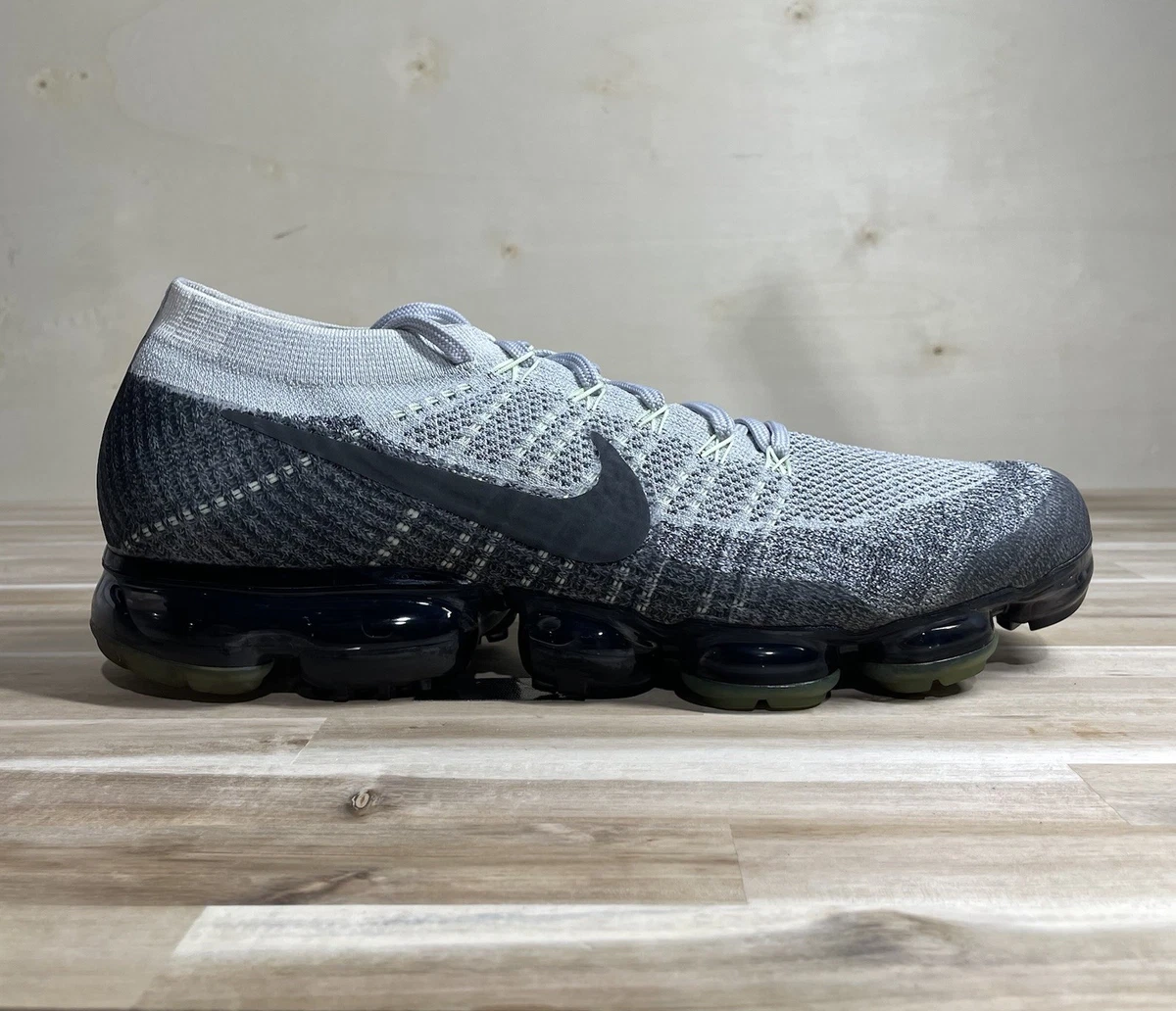Preços baixos em Nike Air VaporMax Neon | eBay