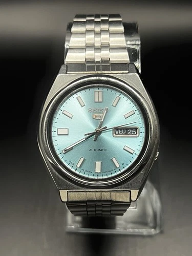 Vintage Seiko 5 Automatic 7009-469L Ice Blue Sunburst Dial Day Date Japan Watch