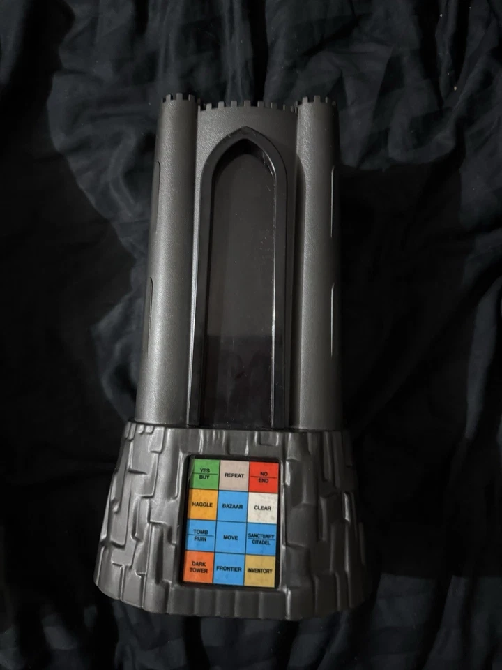 Juego de mesa electrónico Dark Tower 1981 MB con piezas y mapa - Torre no funciona Foto 2 de 4