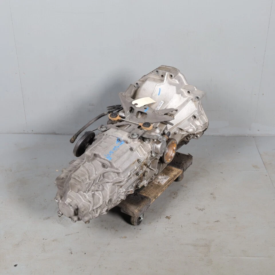 2005-2006 Porsche Boxster 3.2 6 Speed Transmission 98730001024 OEM Used Foto 3 de 4