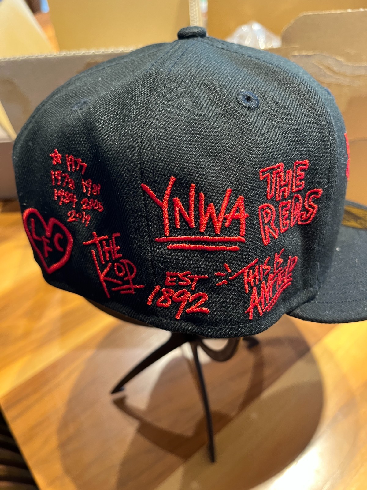 NEW ERA 59FIFTY Liverpool FC Scribble Cap – Black/Scarlet 14864483 image 5
