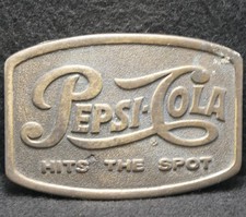 XD21122 VINTAGE 1970s PEPSI-COLA HITS THE SPOT SODA POP DRINK BELT BUCKLE