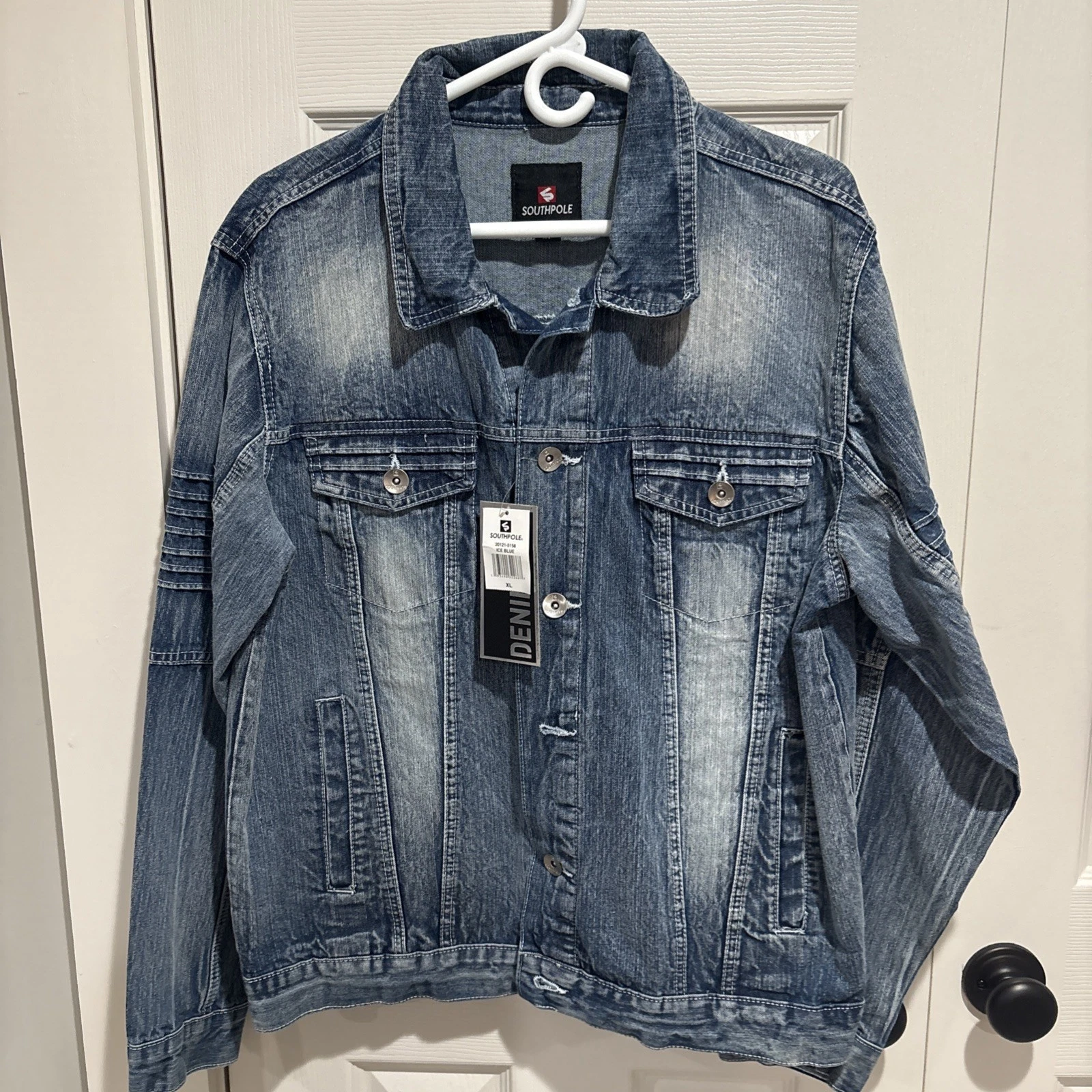 Southpole Men's Denim Jacket Distressed Light Wash Size XL 0102B12-0