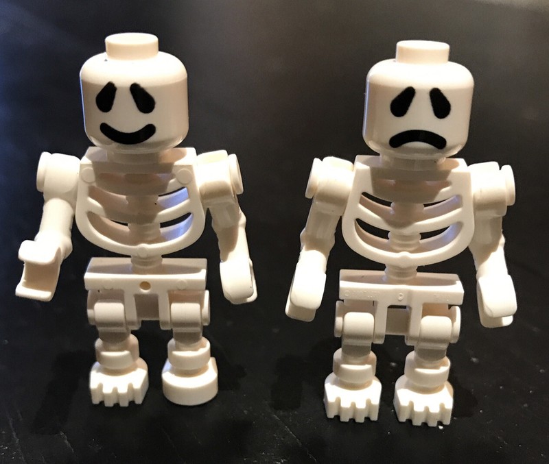 Lot of 2 Genuine LEGO Skeleton Halloween Minifigure Pirate Castle Zombie