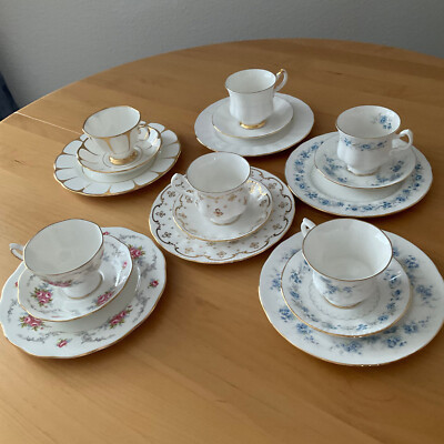 Sammeltassen Bone China, 18 Teile