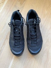 Arc'teryx Men's Konseal FL size 8.5 in black