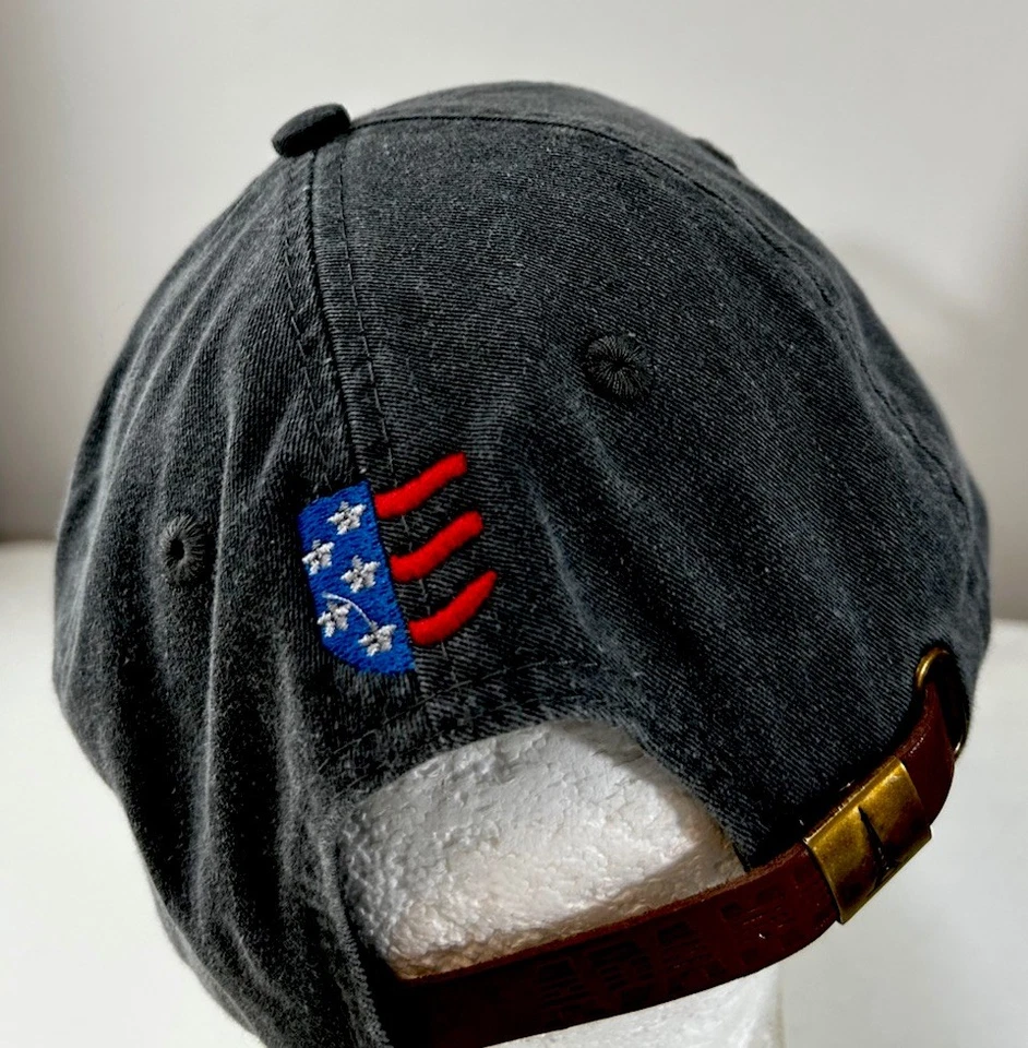 Gorra Pearmund Cellars Virginia's Best Winery Logo Spellout Strapback Foto 2 de 3