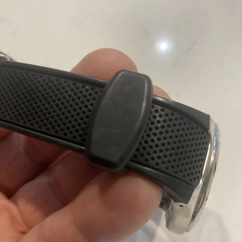 Reloj Hombre Estilo Deportivo.  Movimiento Cuarzo Muy Buen Estado Batería Nueva Foto 2 de 4