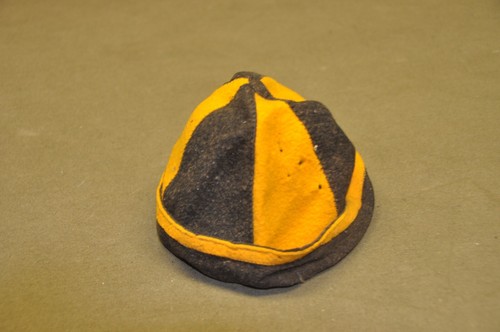 Vintage Iowa Hawkeyes felt beanie, Very Rare