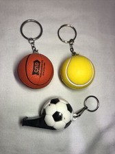 Lote de 3 llaveros de pelota deportiva de colección baloncesto fútbol silbato tenis