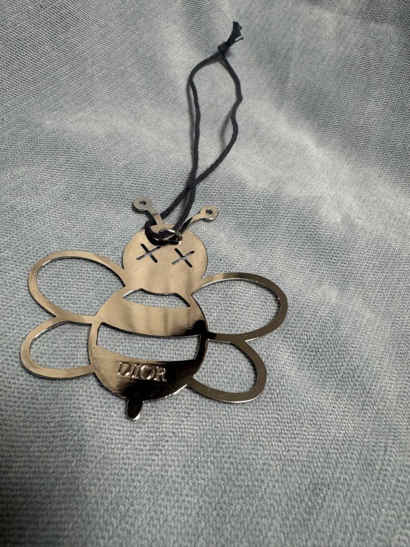 Dior ディオール AND KAWS ブローチ シルバー Christian Dior Kim Jones x KAWS Bee Charm Novelty Silver