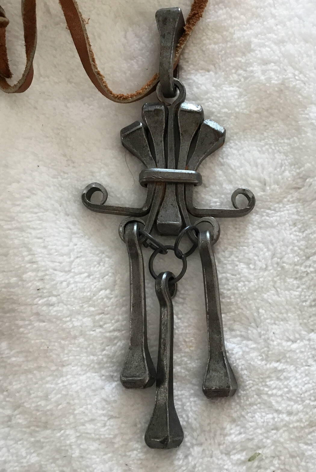 Vintage 70's Artisan Horseshoe Nails Pendant Necklace… Gem