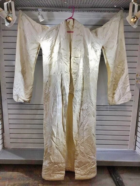 Wedding kimono clearance robe