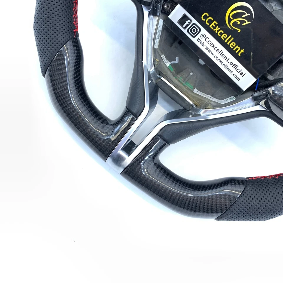 Volante de fibra de carbono para Maserati Ghibli M157 Quattroporte GTS 2014-2019 Foto 2 de 4