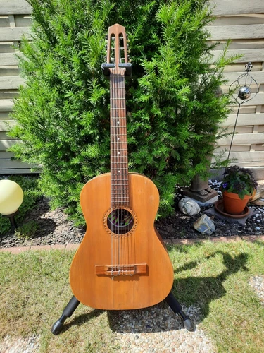 Höfner 1958 er Konzert Gitarre Truck Stop signiert