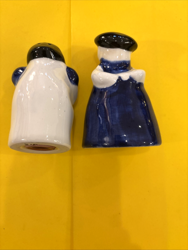Vintage Old Couple Man & Woman Bubbe & Zayde Salt & Pepper Shakers - Picture 9 of 10