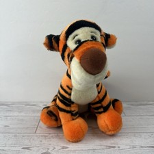 Vintage Disneyland Walt Disney World Tigger Plush 9" Winnie Pooh  Friends