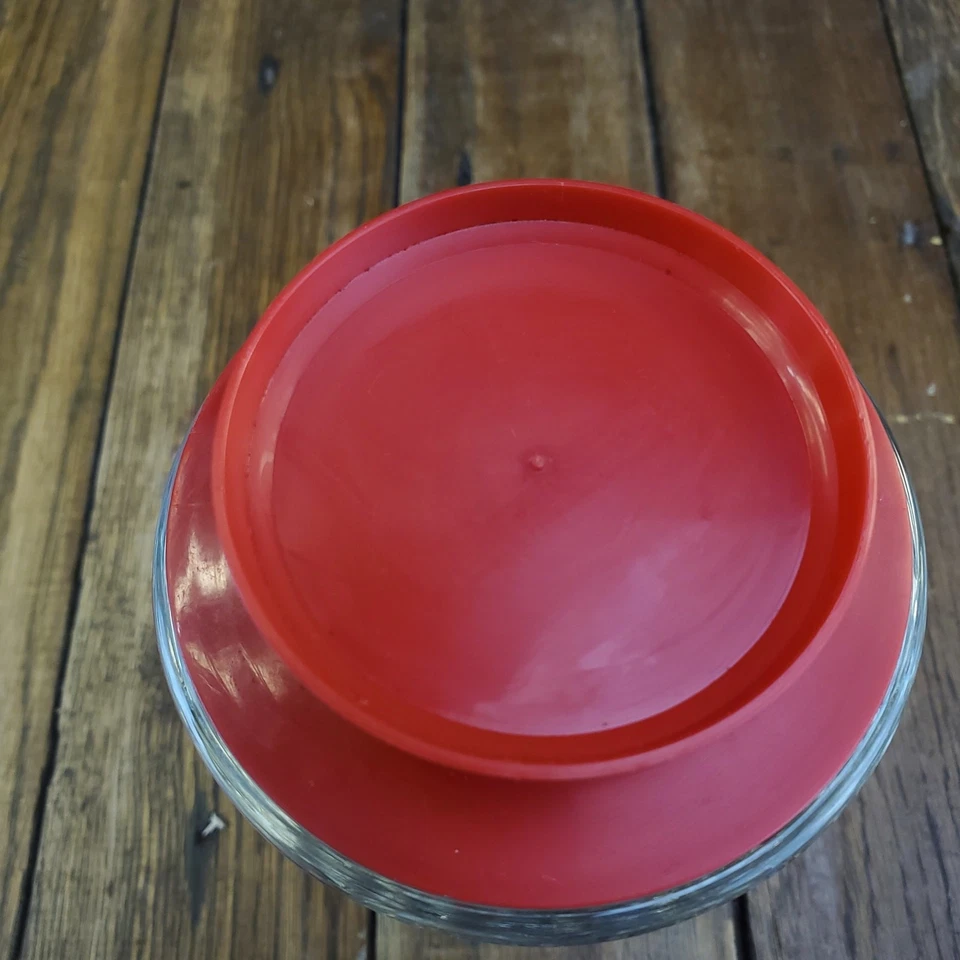 Vintage Luminarc 10 Panel Tumbler Glass with Lid - Image 3 of 4