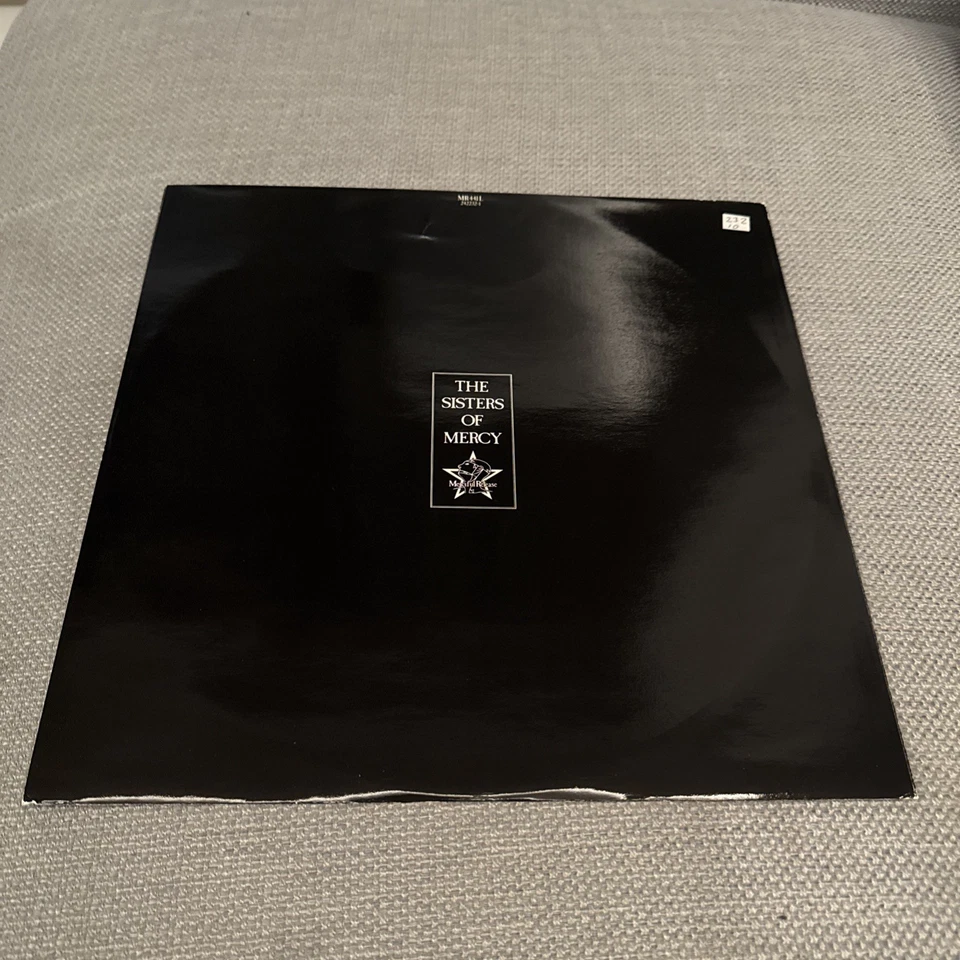 THE SISTERS OF MERCY FLOODLAND ORIGINAL 1987 LP + Lyric Sheet - Image 4 of 4