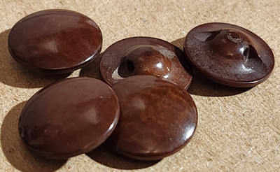 Vintage Set of 5 Brown Round Shank Buttons 9/16'' (7)