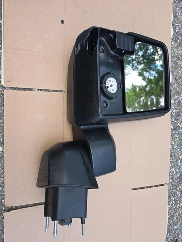 2020 - 2023 Chevy Silverado 2500 3500 LEFT Side View Mirror OEM Damaged 