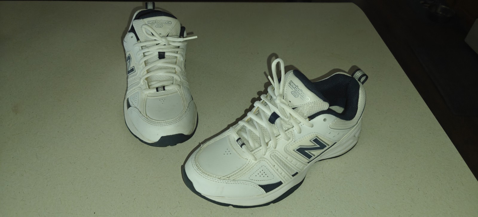 SAOLA Sneakers New Balance uomo 409 V2 MX409WN2 bianche taglia 8 indossate una volta