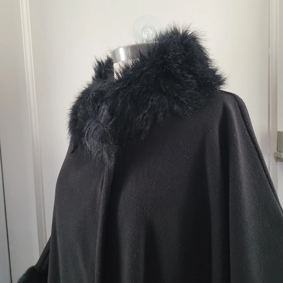 Marks And Spencer Faux Fur Trim Black Fleece Poncho Cape Coat One Size - Image 3 of 4