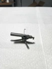 A MARX BATTLEGROUND DESERT FOX SILVER FIRING MACHINE GUN WITH INTACT TRIPOD. F