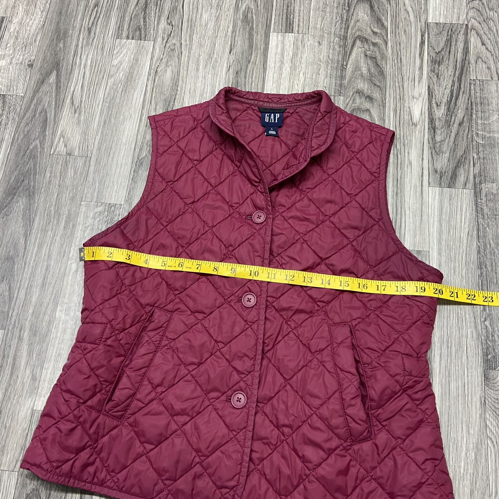 GAP Button Down Collared Maroon Quilted Vest Wome… - image 11