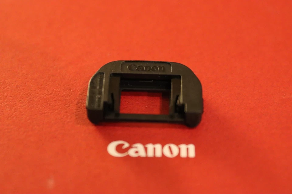 Genuine Canon EF eyecup for 400D 600D 550D 500D 450D 1100D 750D 2000D 4000D etc. - Image 2 of 3