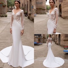 Exquisite Mermaid Wedding Dresses V-Neck Lace Applique Sweep Train Bridal Gowns