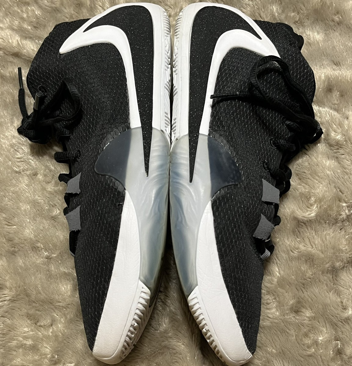 nike freak charles veronica