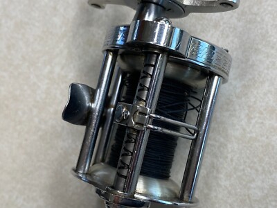 PFLUEGER AKRON 1895 フリースプール PFLUEGER AKRON 1895 フリースプール