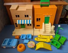 1984 Childrens Television Workshop SESAME STREET playset HOOPERS STORE house 123