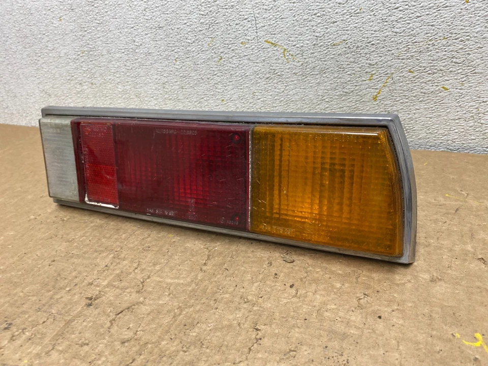 Lanterna traseira lateral direita do passageiro Alfa Romeo Spider 1970 a 1982 O6576 PS - Imagem 2 de 4