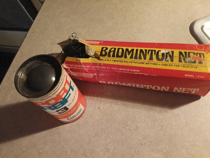 Vintage Badminton Net With Box And Vintage Birdies In Original Can