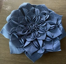 Fennco Styles Handmade 3D Heart-Shaped Petals Flower Decor Throw Pillow Cover 