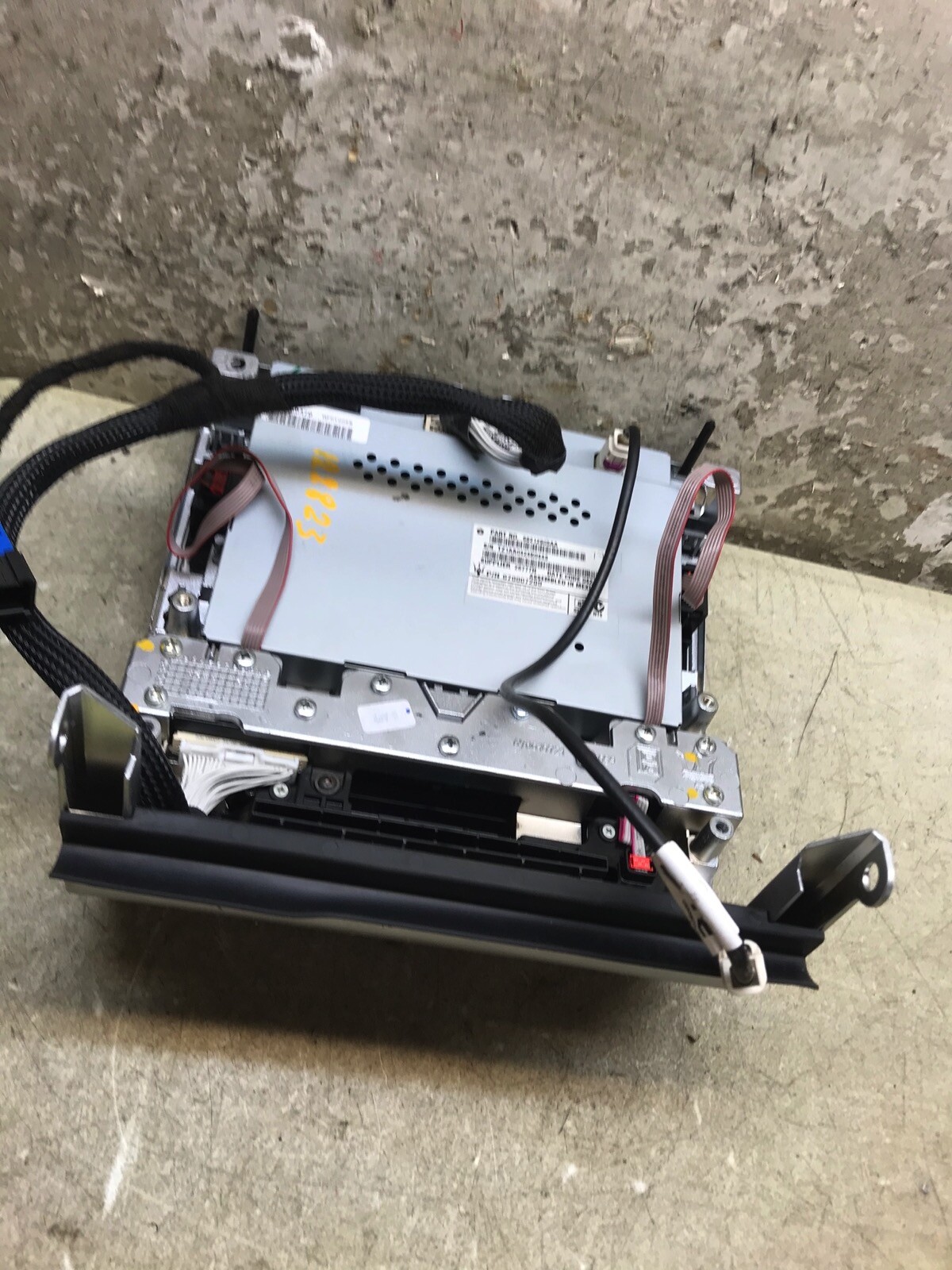 14 15 16 17 Maserati Quattroporte Navigation Screen Display Unit 68212905AA