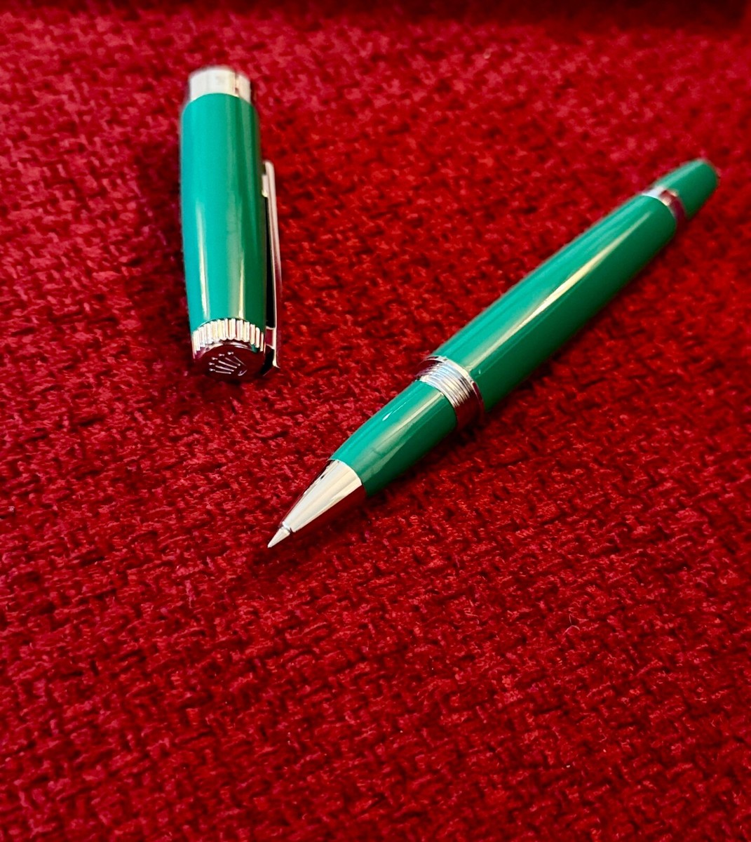 Rolex AD VIP GIFT Emerald Executive Green Rollerball Pen