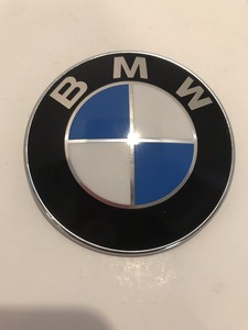 LODYPERO 2PCS Emblema De Cap/ó De 82 Mm En Blanco Y Negro//Emblema De Maletero De 74 Mm con 2 Ojales De Repuesto para B M W X3 X5 X6 3 4 5 6 7 8 Series 325I 328I E46 E30 E36 E34 E38 E39 E60 E65 E90