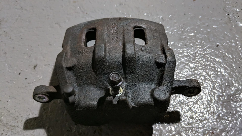 CHEVROLET CAPTIVA C100 BRAKE CALIPER NSF PASSENGER SIDE LEFT FRONT - Image 2 of 3