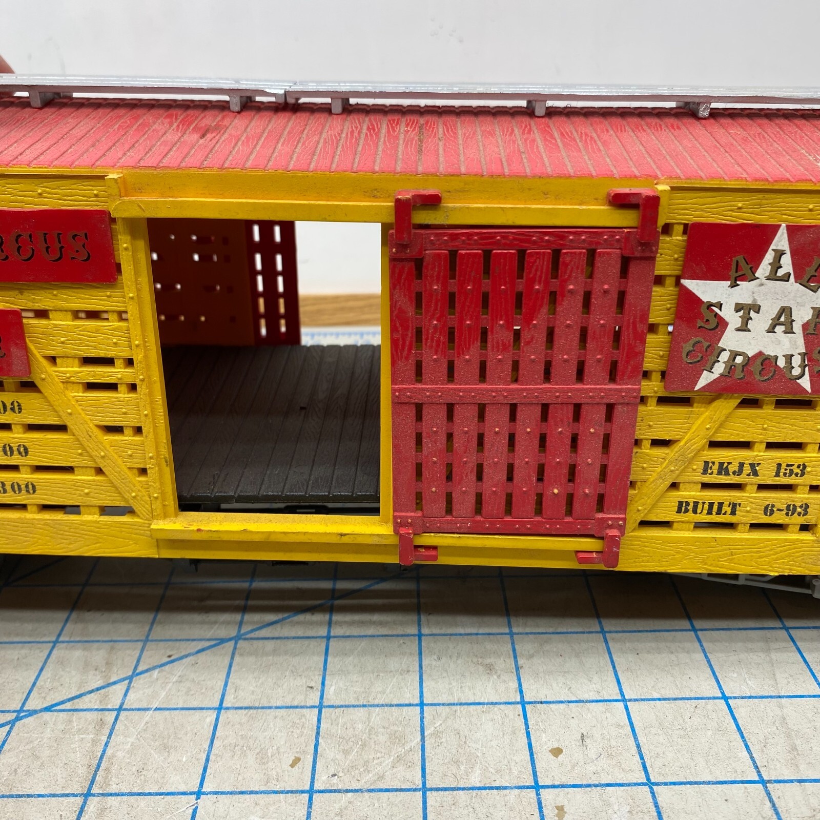 Picture 5 of 24