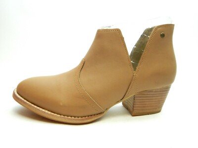 Caterpillar Women's Charade Pull on Ankle Boot Shape Boot Sand size 10